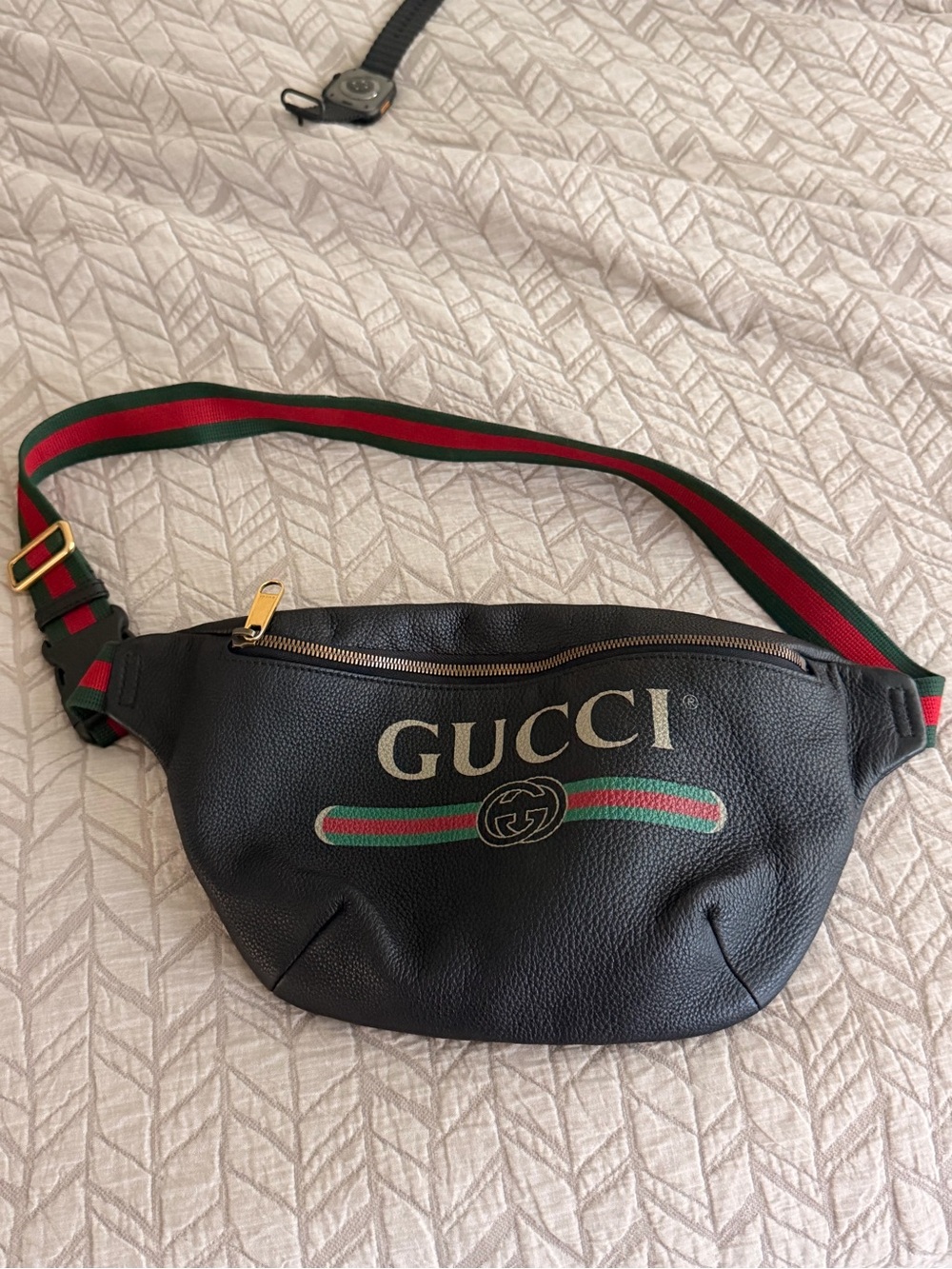 Gucci Black Leather Logo Belt Bag with Green-Red Web Stripe